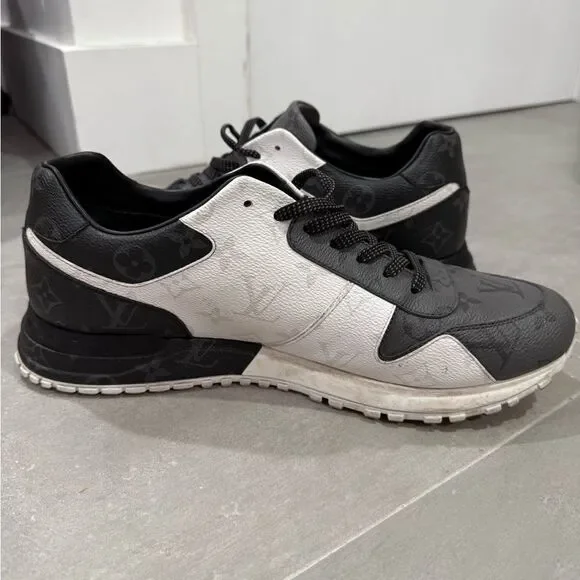 LOUIS VUITTON Run Away Sneaker - Picture 6 of 10